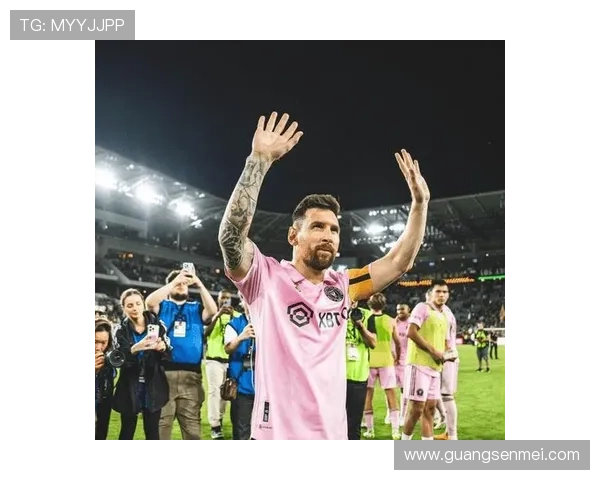 梅西重返巴萨传闻升温 球迷期待英雄归来共谱辉煌篇章